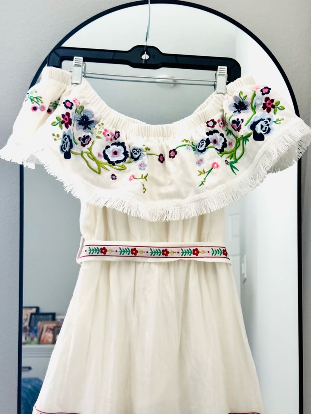 Women's Boho Hippie Off-Shoulder White Maxi Dress with Floral Embroidery